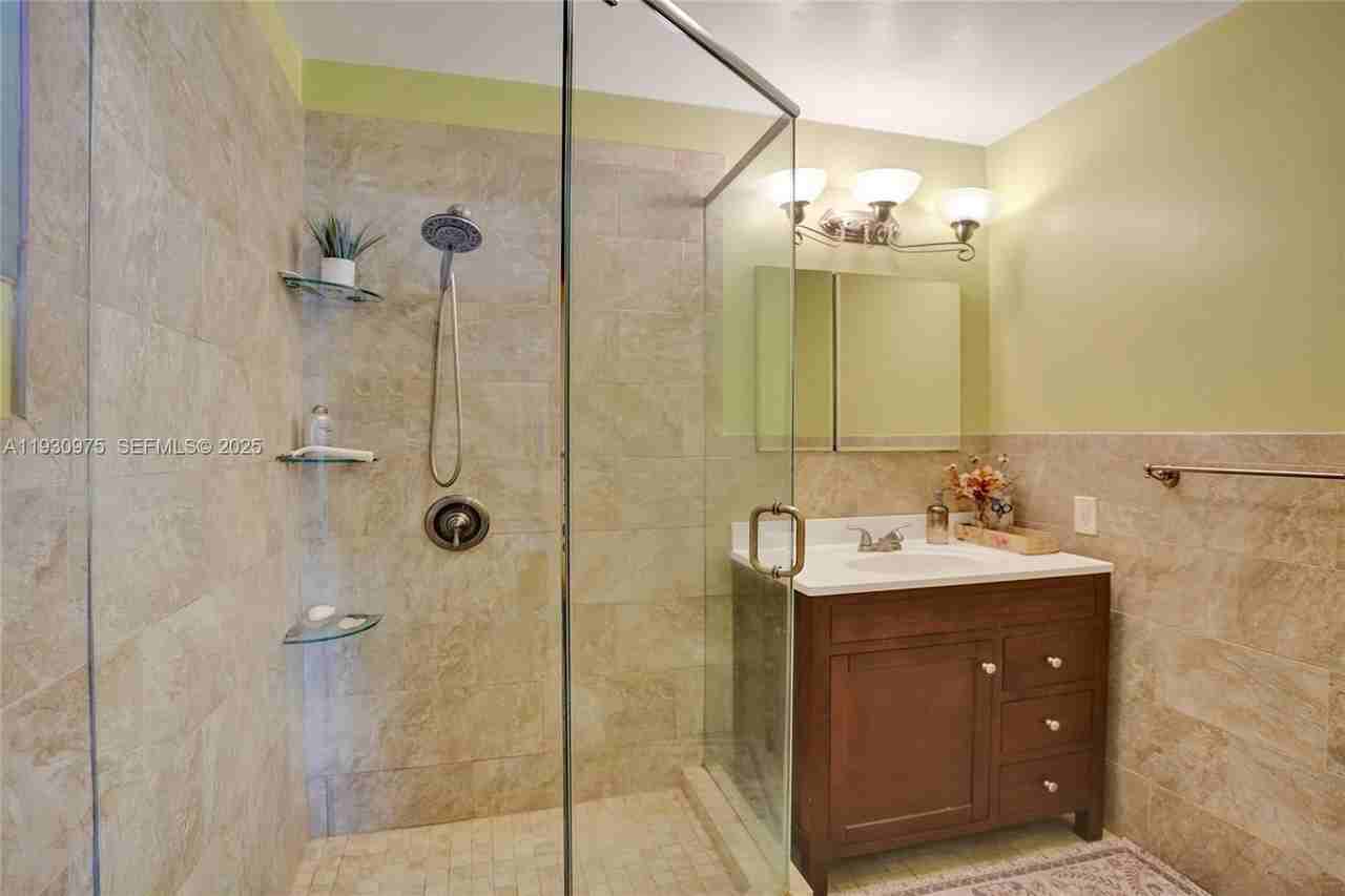 1321 Mandarin Isle - Photo 7 of 21