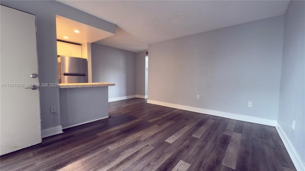 3536 Ne 168th St #402 - Photo 2 of 17