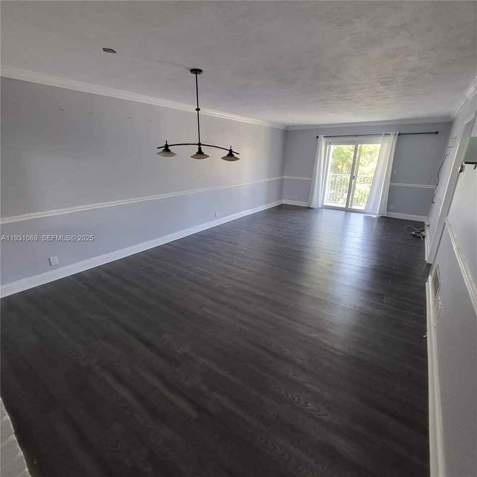 240 Galen Dr #309 - Photo 2 of 12