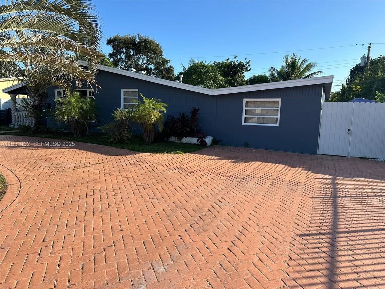 740 Northwest 178th Terrace - Photo 2 of 28