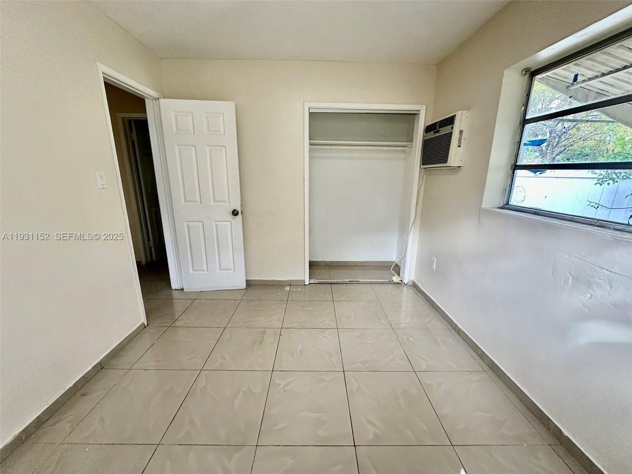 6154 Flagler Street - Photo 4 of 17