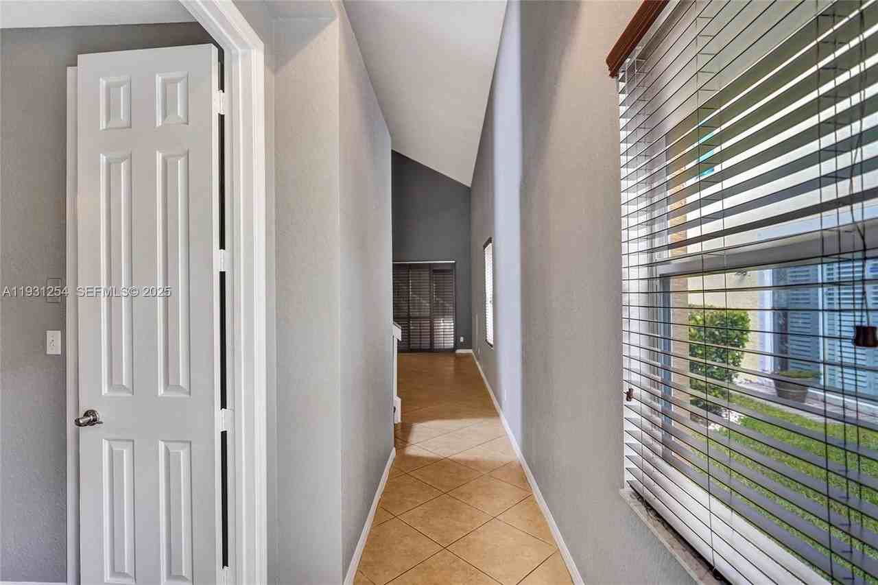 2057 Southeast Avon Park Drive - Photo 5 of 50