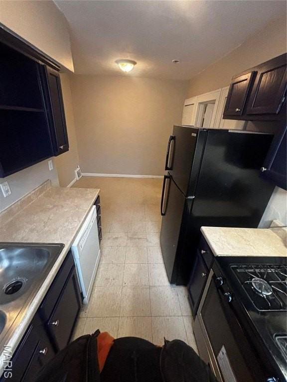 5043 Alaska Ave #D - Photo 4 of 7