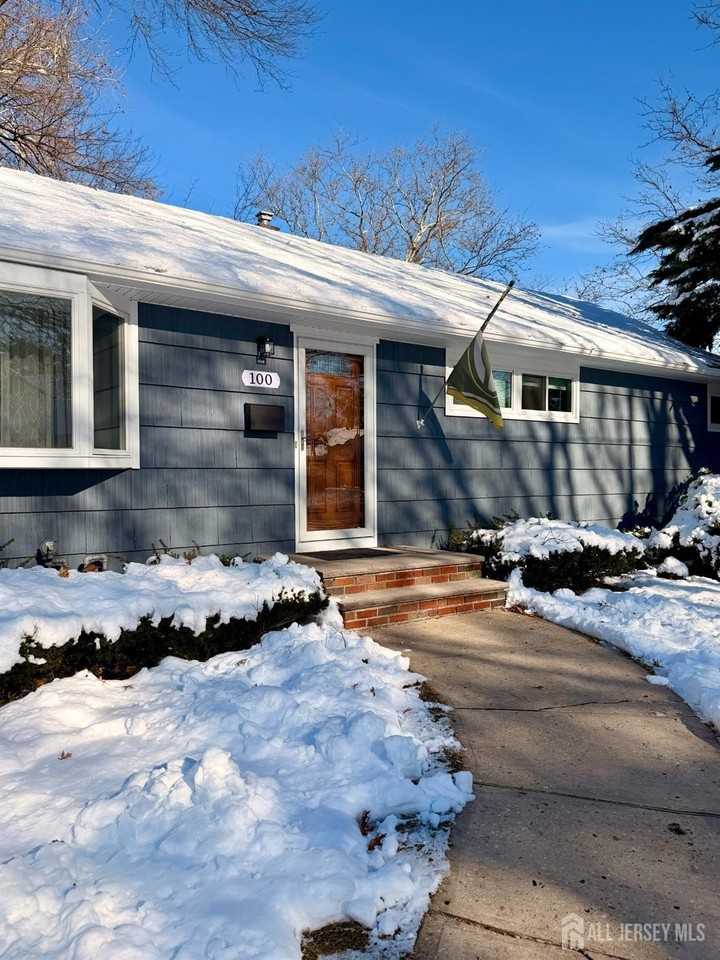 100 New York Ave - Photo 3 of 23