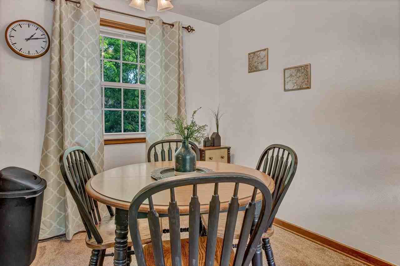 5602 Berry Court - Photo 6 of 25