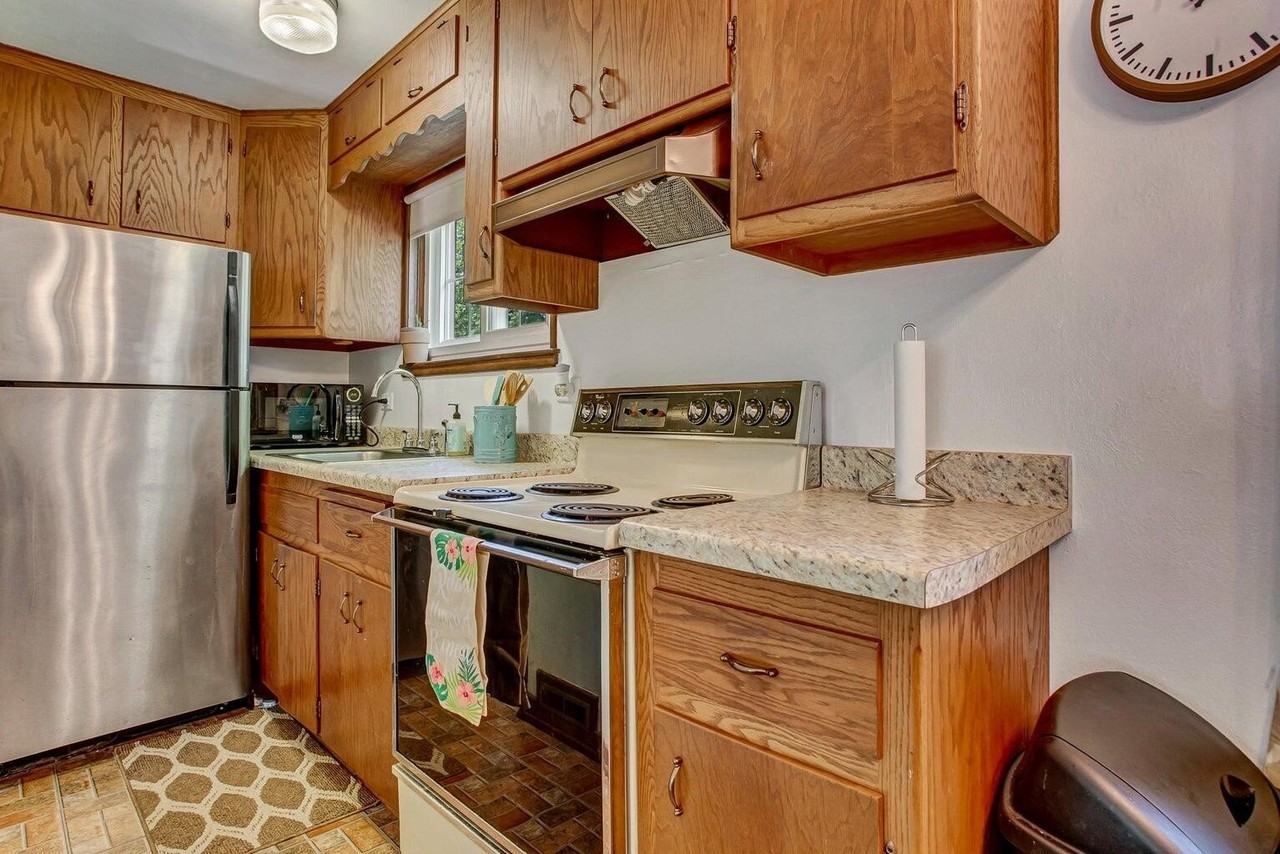 5602 Berry Court - Photo 7 of 25