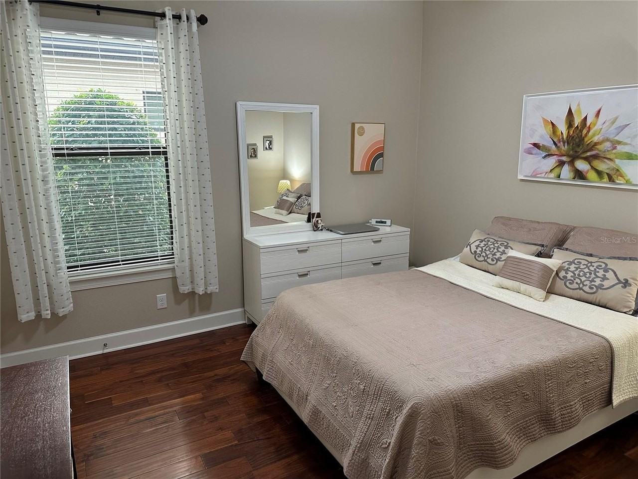 8725 Amaretto Avenue - Photo 7 of 16