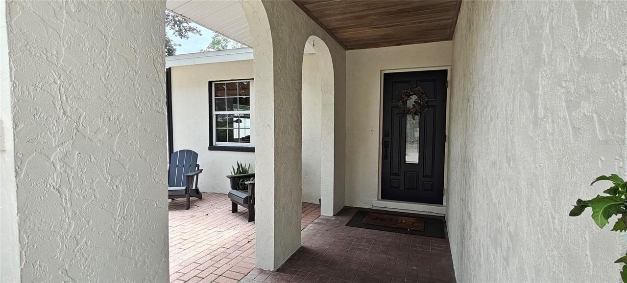 1016 Rhodes Avenue - Photo 4 of 33