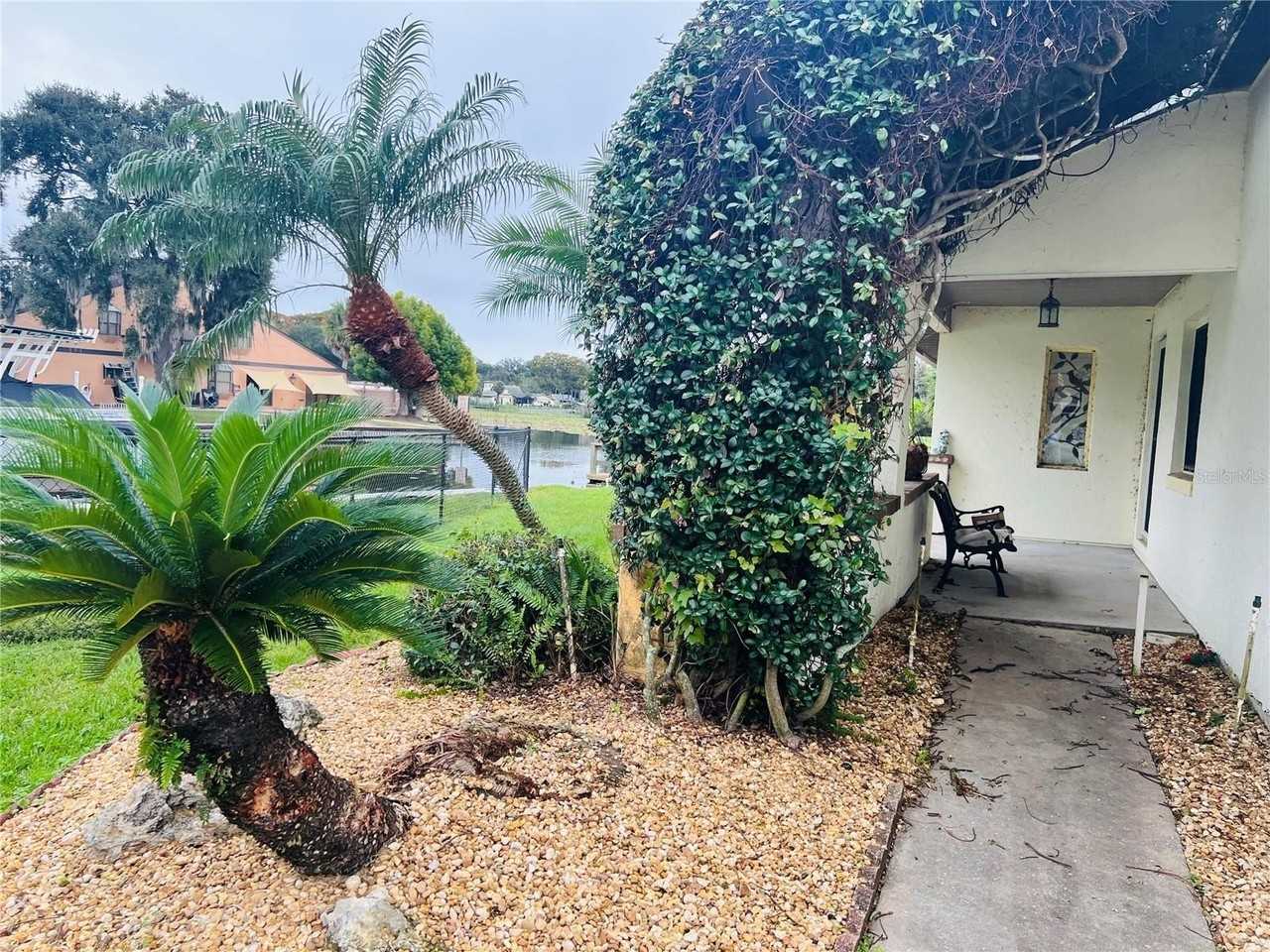 832 Palm Harbor Court - Photo 2 of 9