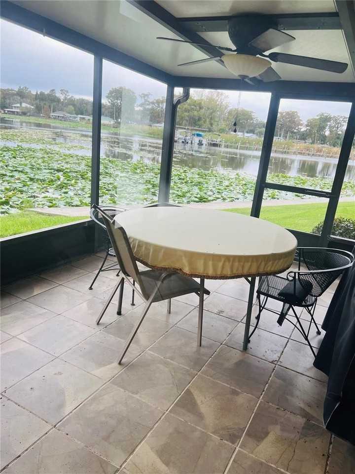 832 Palm Harbor Court - Photo 4 of 9