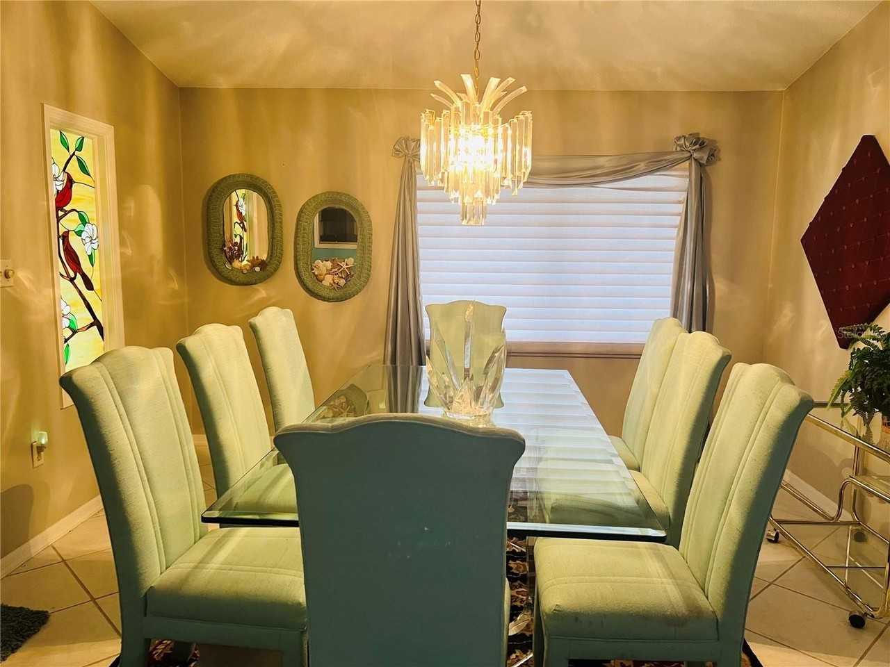 832 Palm Harbor Court - Photo 5 of 9