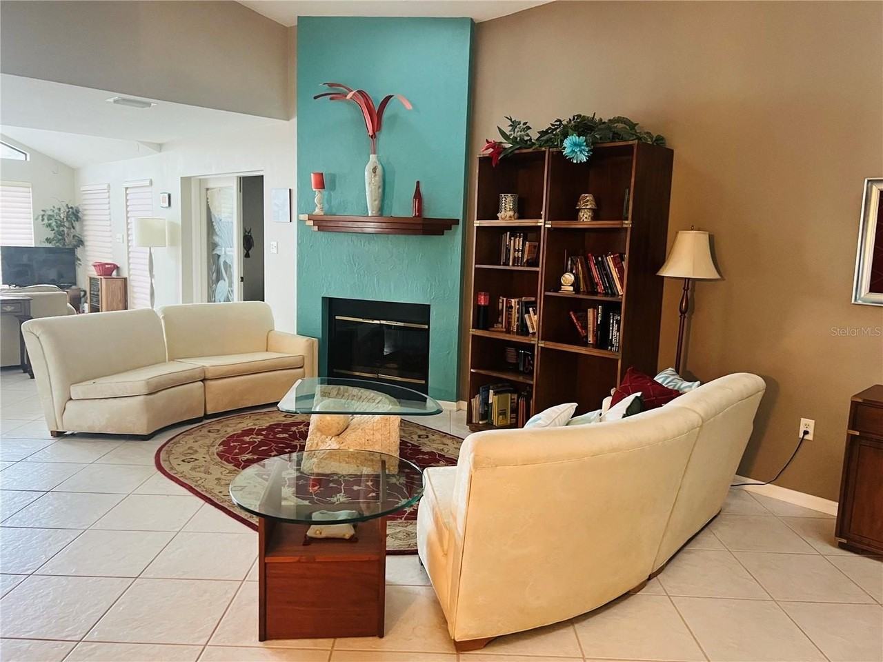 832 Palm Harbor Court - Photo 6 of 9