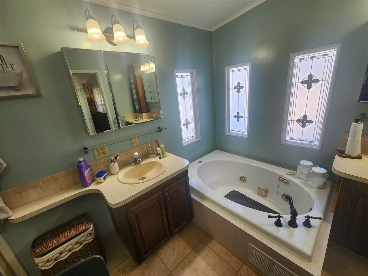 24921 Pine Hill - Photo 3 of 50