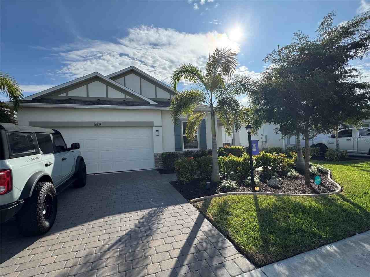 16819 Canopy Garden Drive - Photo 2 of 35