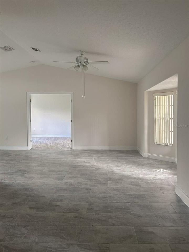 1150 Chase Dr - Photo 7 of 23