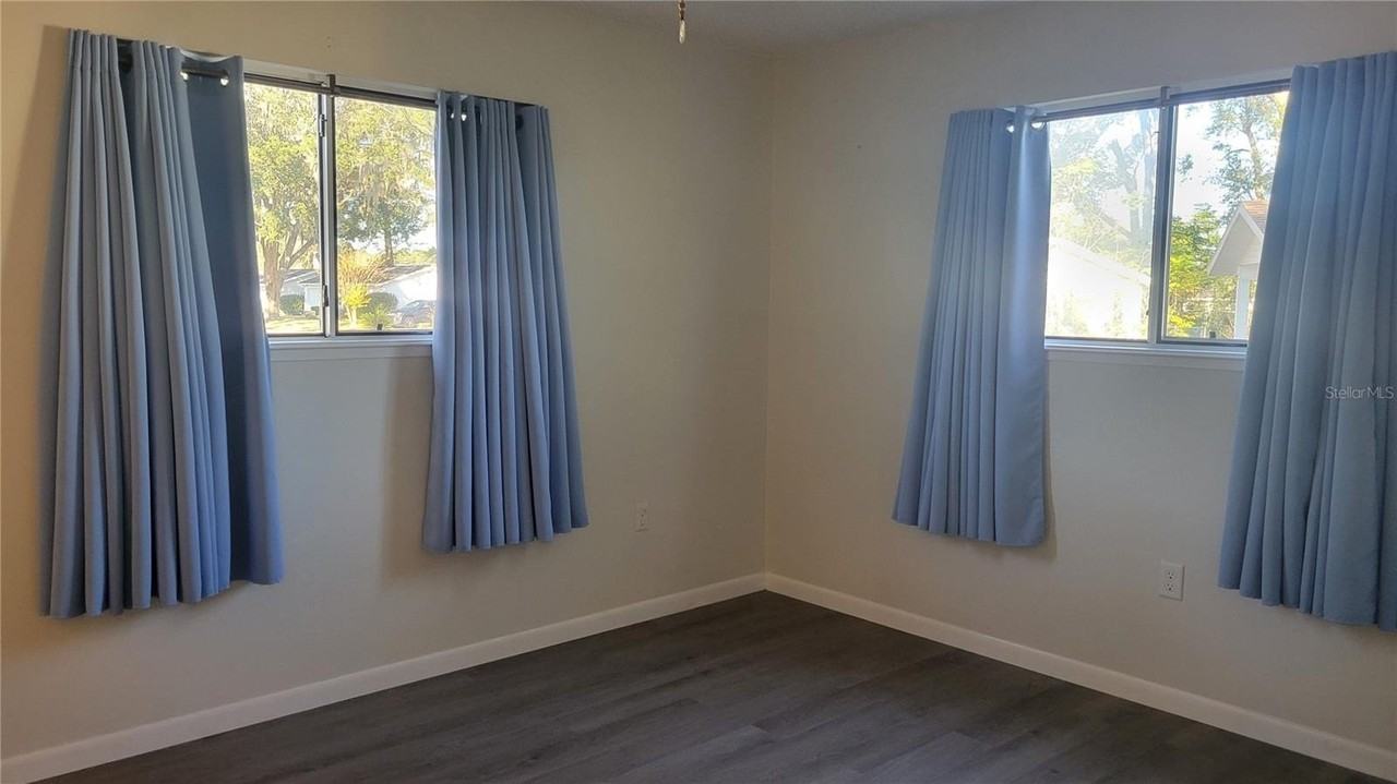 10881 Sw 75th Ave - Photo 7 of 11