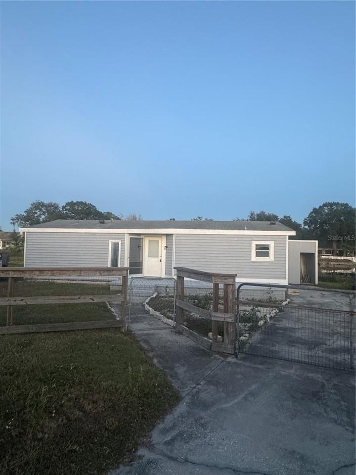 1206 Skyview Cove - Photo 2 of 7