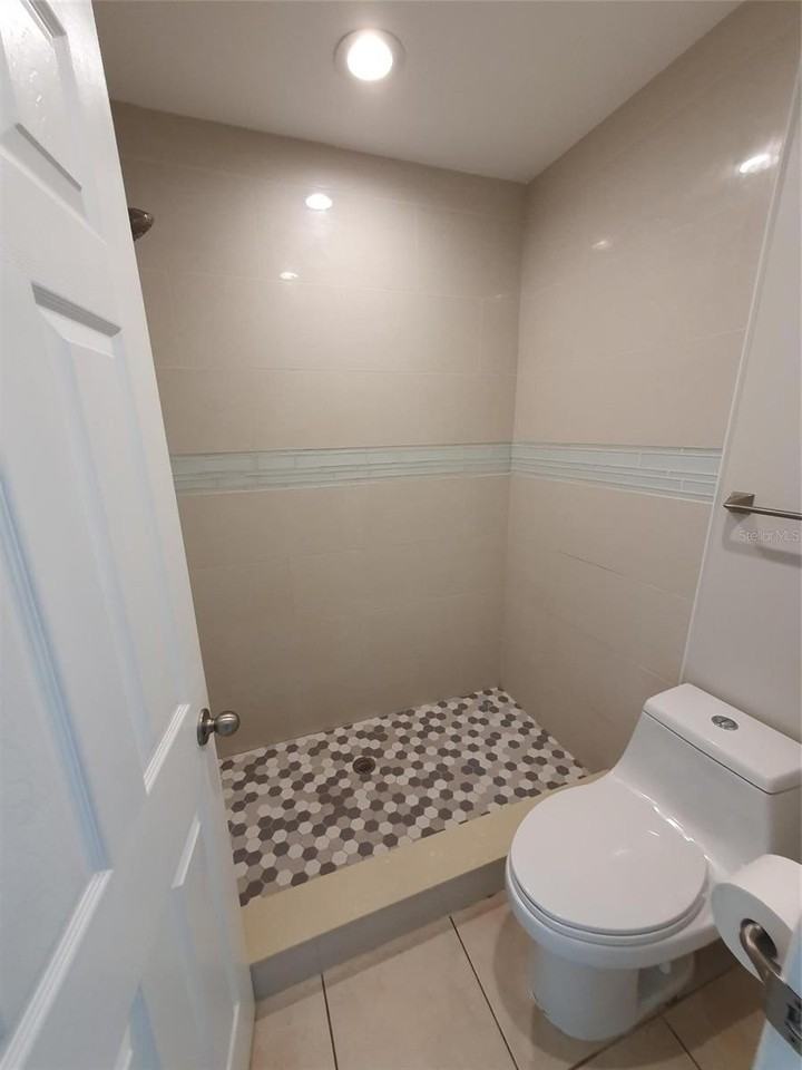 1885 Orange Boulevard Way - Photo 7 of 8