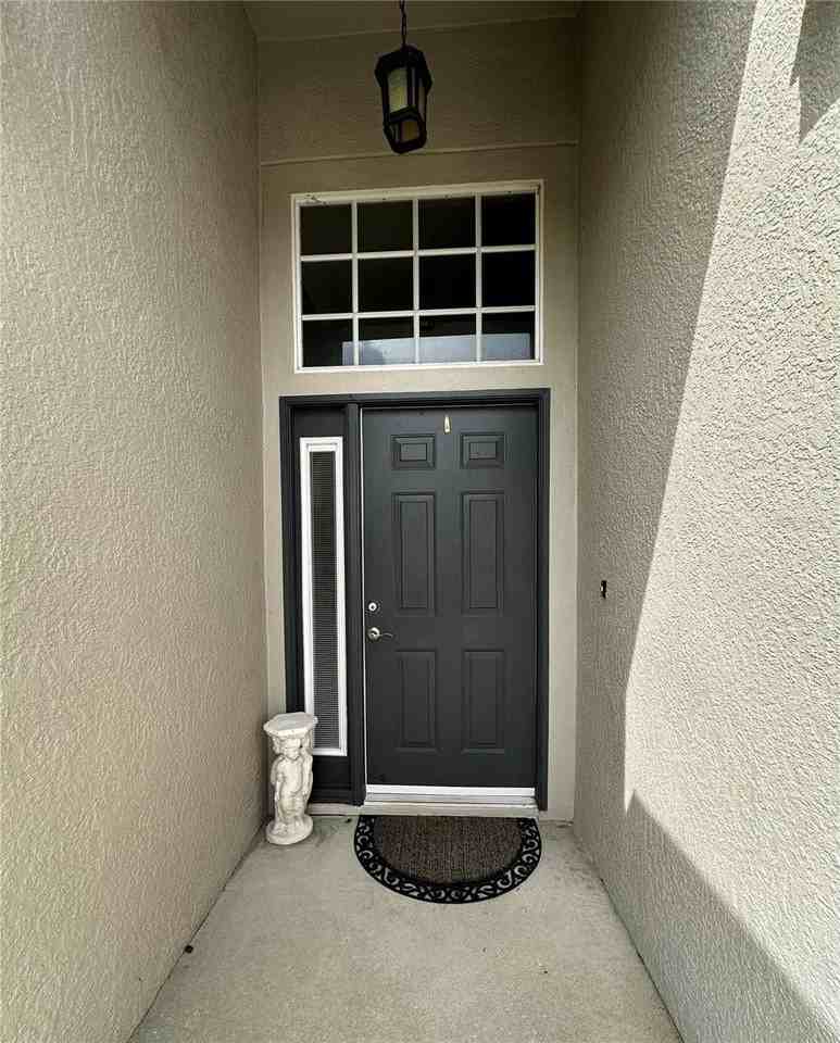 26813 Affirmed Drive - Photo 3 of 37