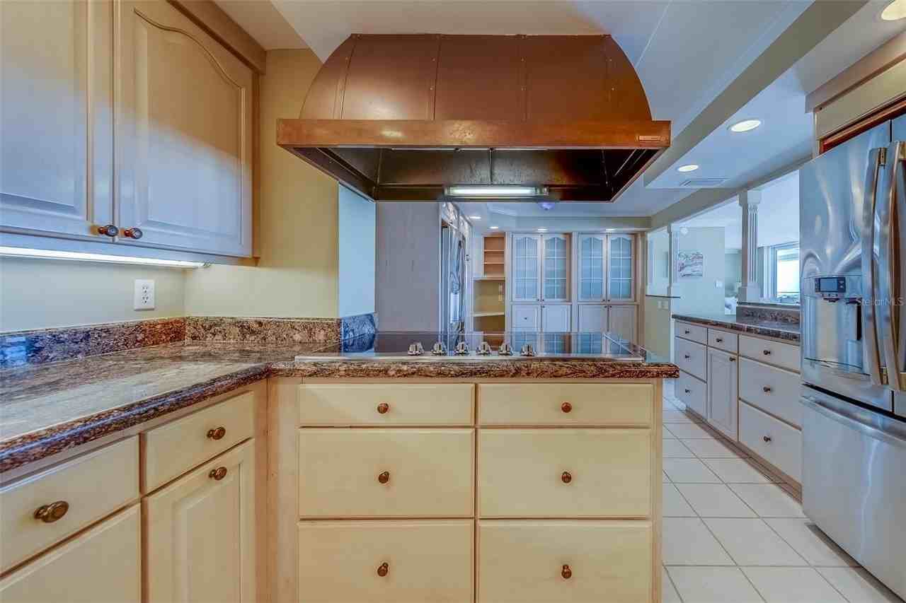 675 South Gulfview Boulevard #PH1 - Photo 6 of 43