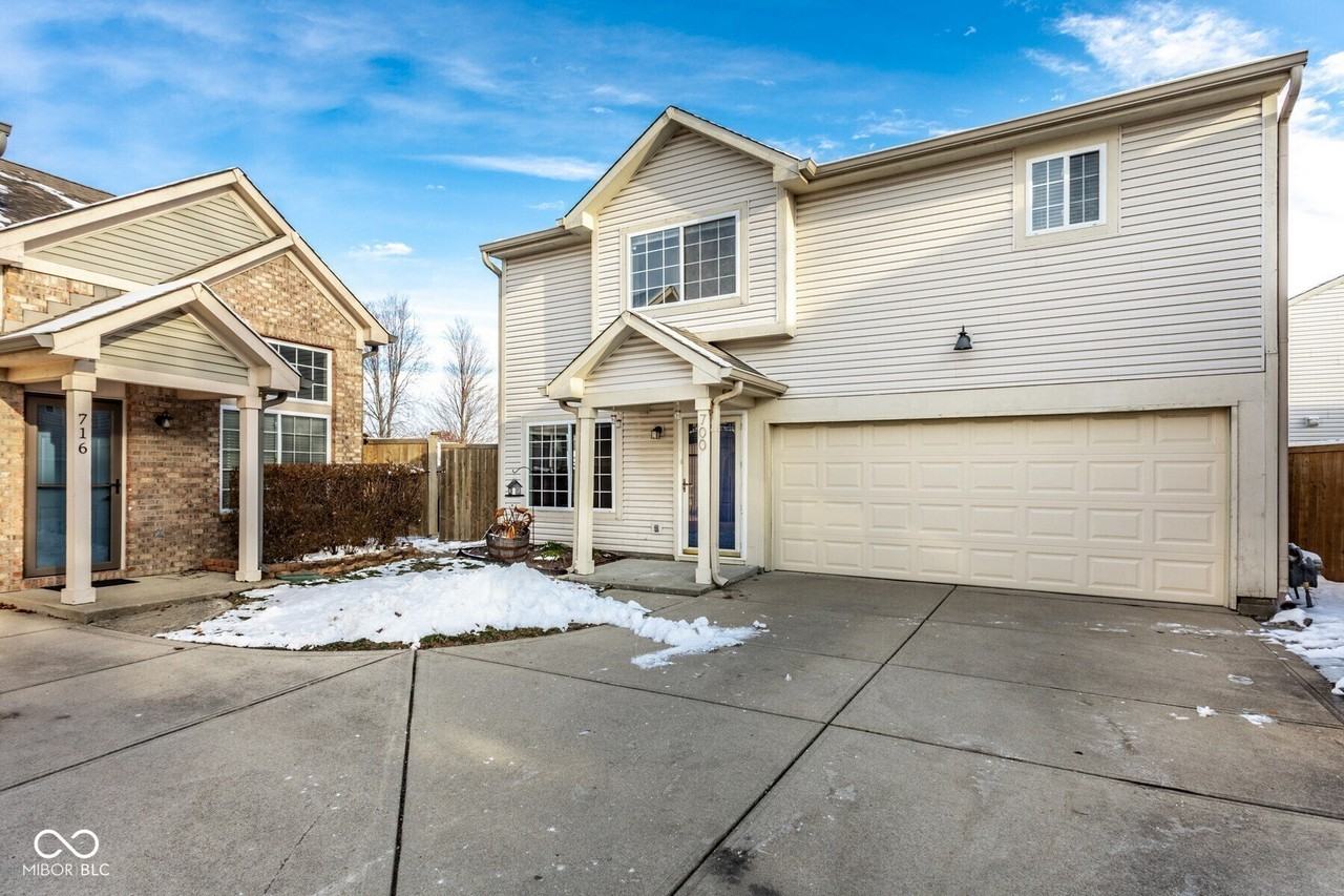 700 Mountain Pine Drive - Photo 3 of 27