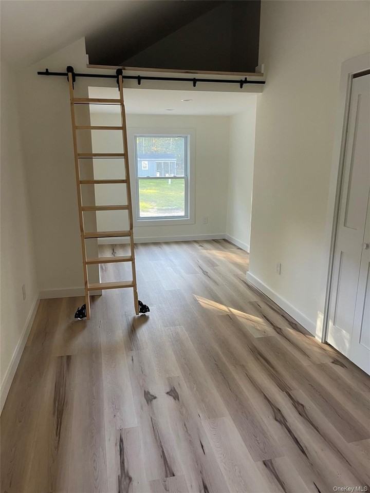 340 Main Street - Photo 7 of 10