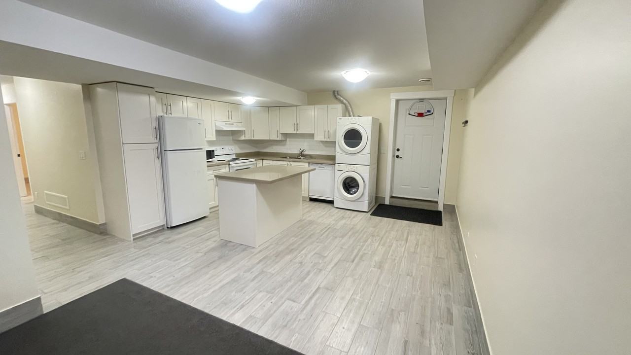 7324 191B Street - Photo 2 of 23