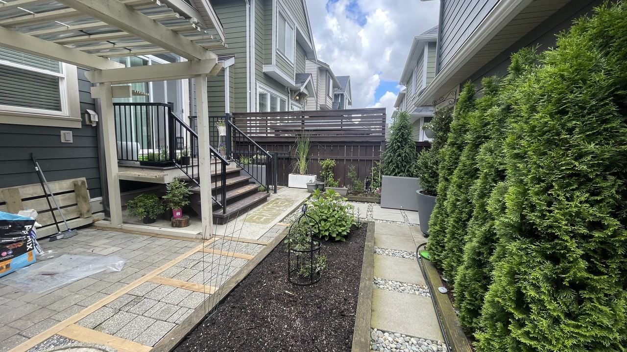 7324 191B Street - Photo 3 of 23