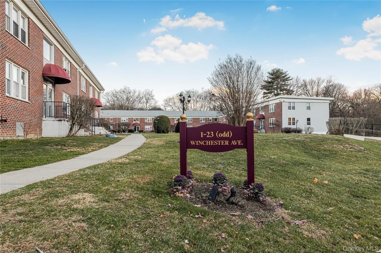 15 Winchester Avenue #1B - Photo 2 of 9