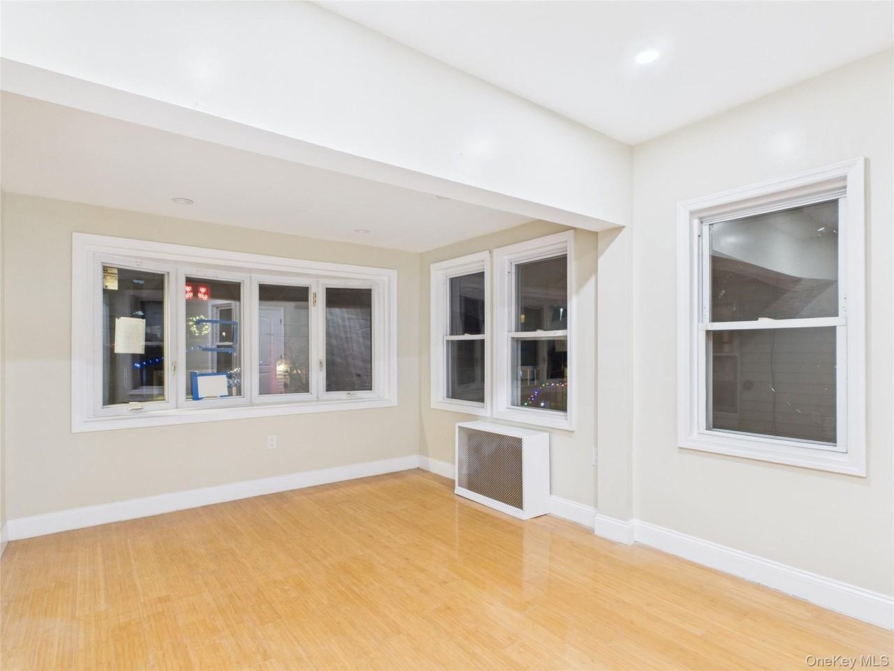 2516 Curtis St - Photo 6 of 13