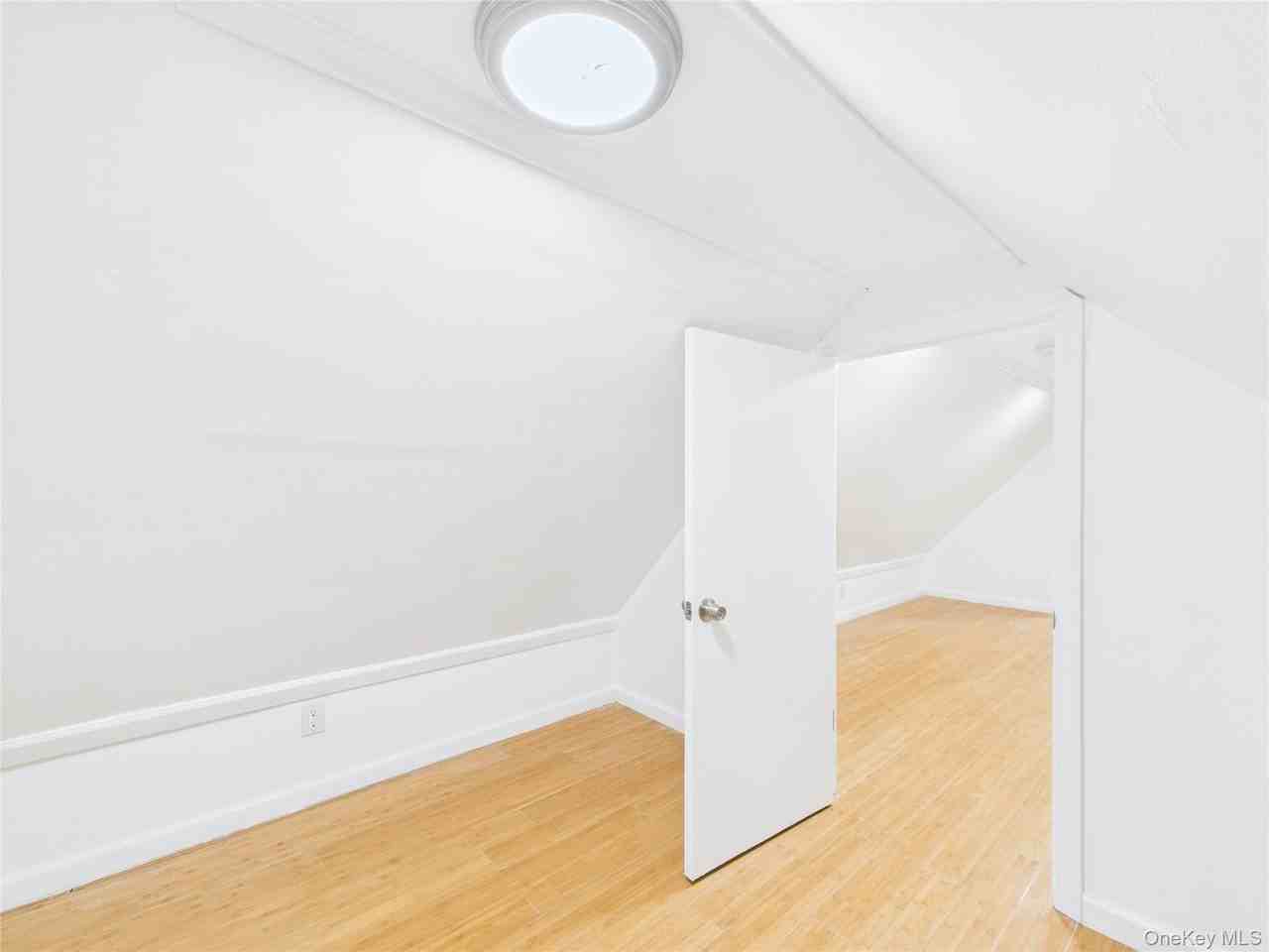 2516 Curtis St 2nd Fl #2ndFL - Photo 7 of 9