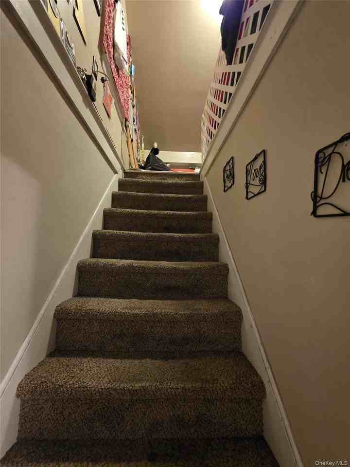 121 4th Street - Photo 3 of 8