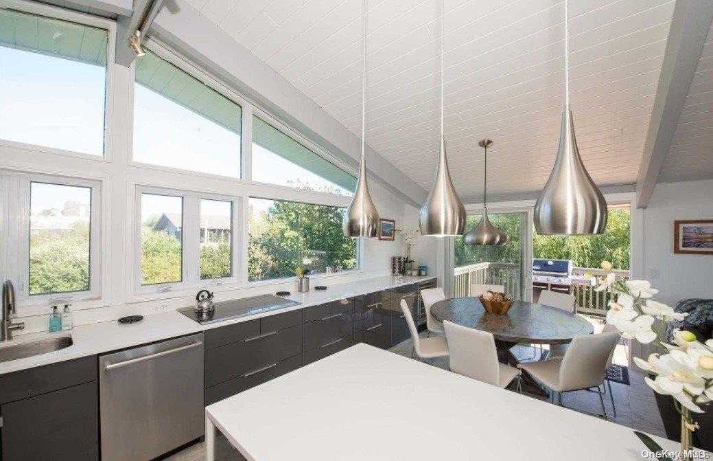 170 170 Clipper - Photo 2 of 11