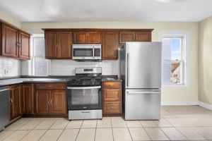 featured image of 427 Ferry Street #2