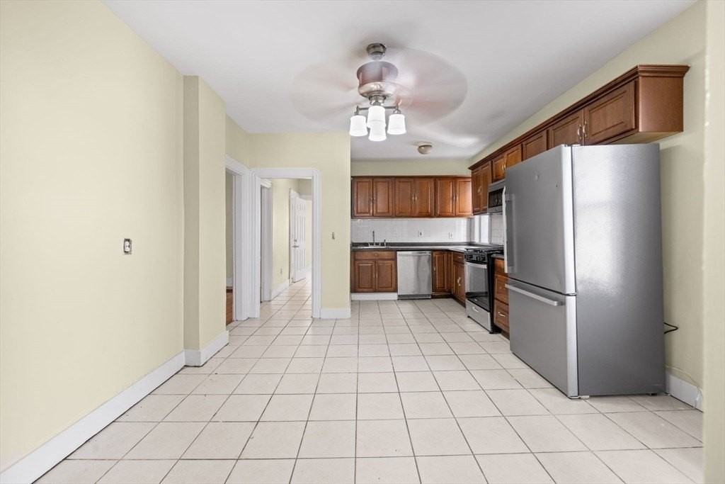 427 Ferry Street #2 - Photo 3 of 11