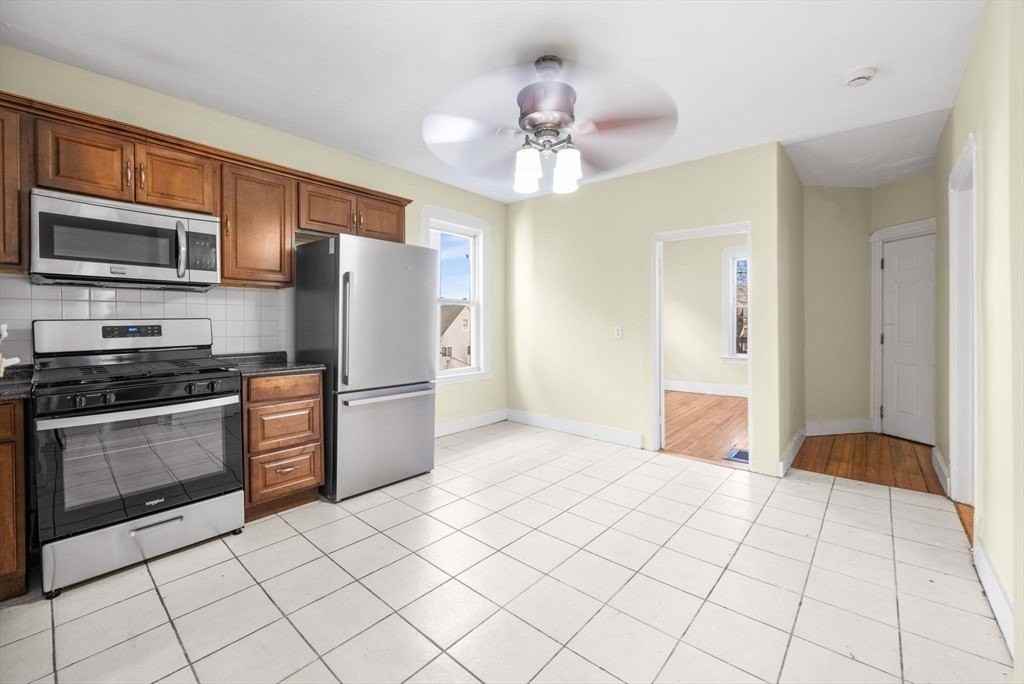 427 Ferry Street #2 - Photo 4 of 11