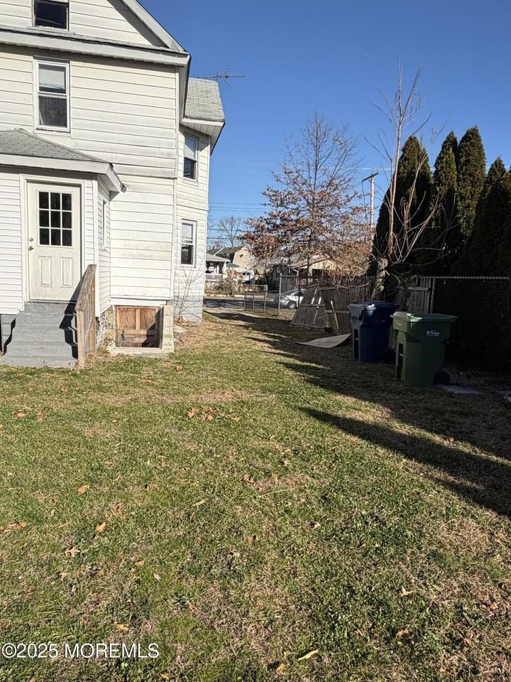 1310 10th Avenue - Photo 2 of 5