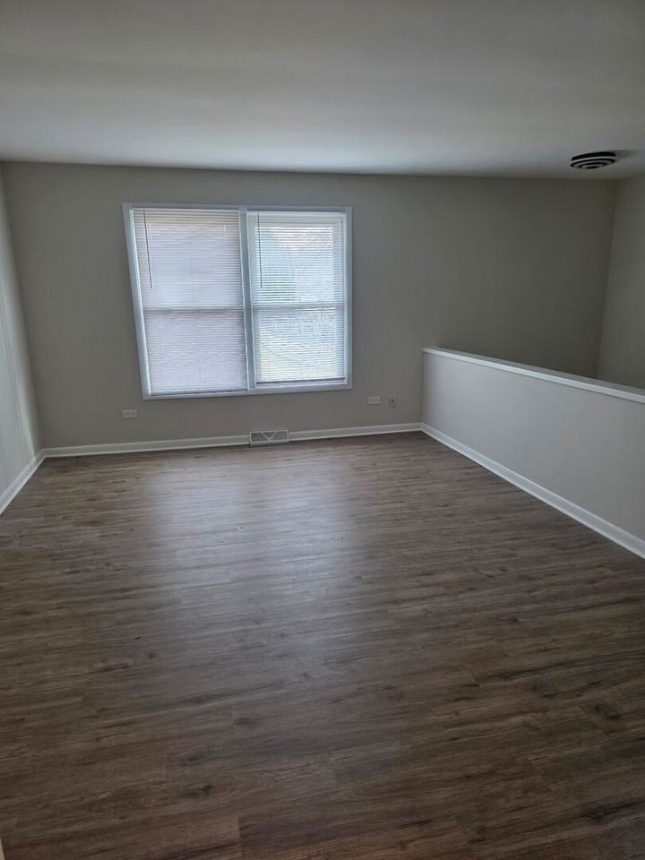 668 Anita Avenue - Photo 2 of 11