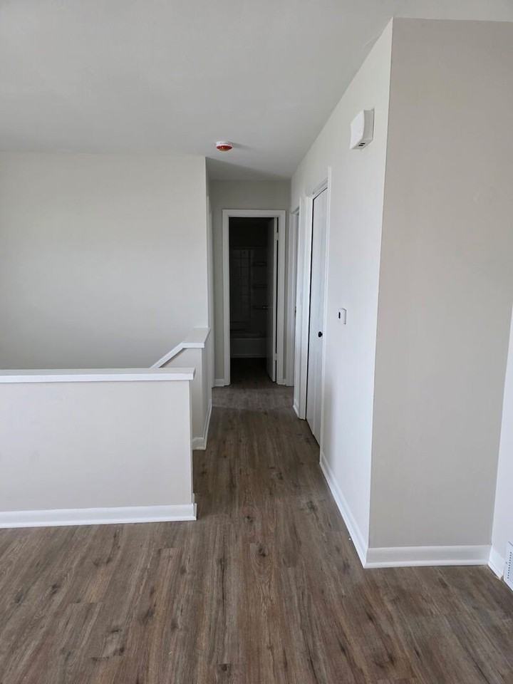 668 Anita Avenue - Photo 3 of 11