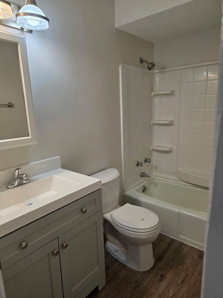 668 Anita Avenue - Photo 7 of 11