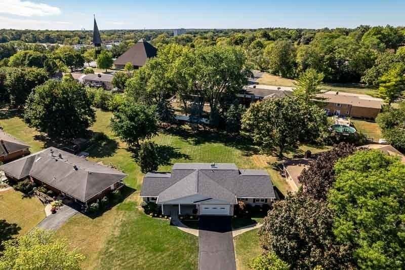 4121 Crosby Street - Photo 4 of 31