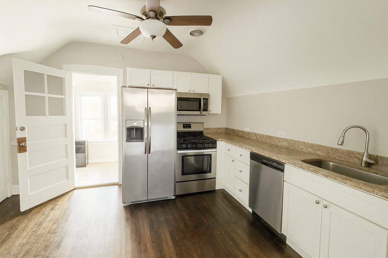 2839 North Newland Avenue #2 - Photo 7 of 9