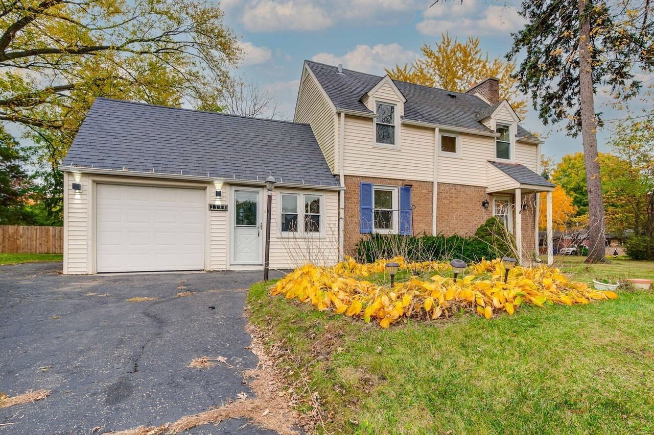 2135 Miraflores Avenue - Photo 2 of 28