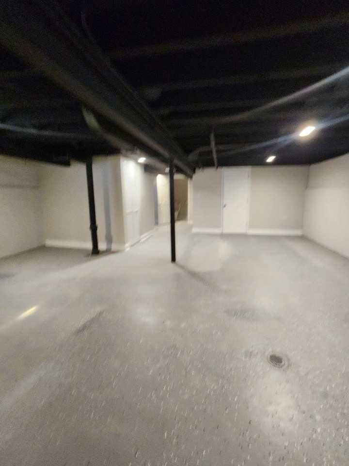 10104 South Prairie Avenue - Photo 7 of 7