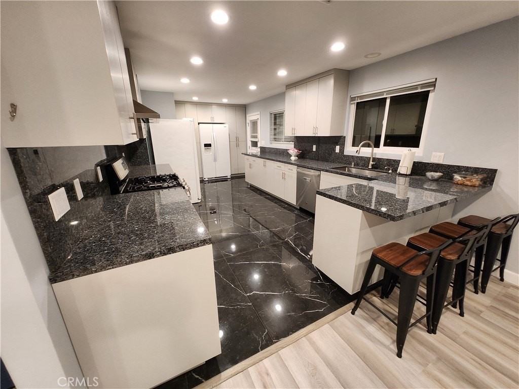 7847 Goodland Avenue - Photo 7 of 12