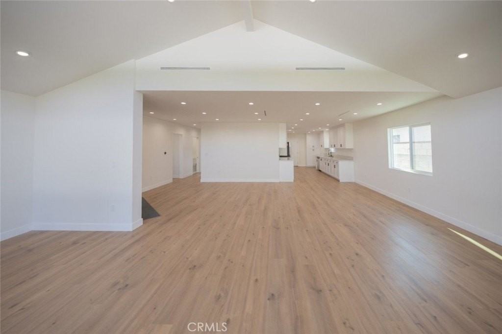 14727 Leadwell Street - Photo 3 of 12