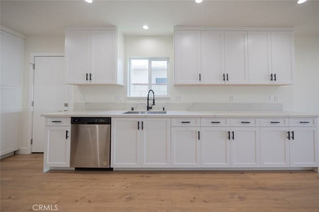 14727 Leadwell Street - Photo 5 of 12