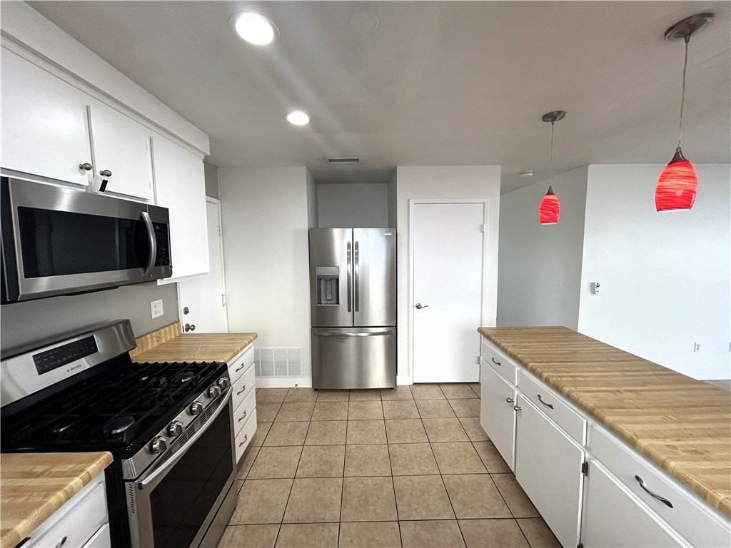 15712 Rolling Ridge Dr - Photo 3 of 24