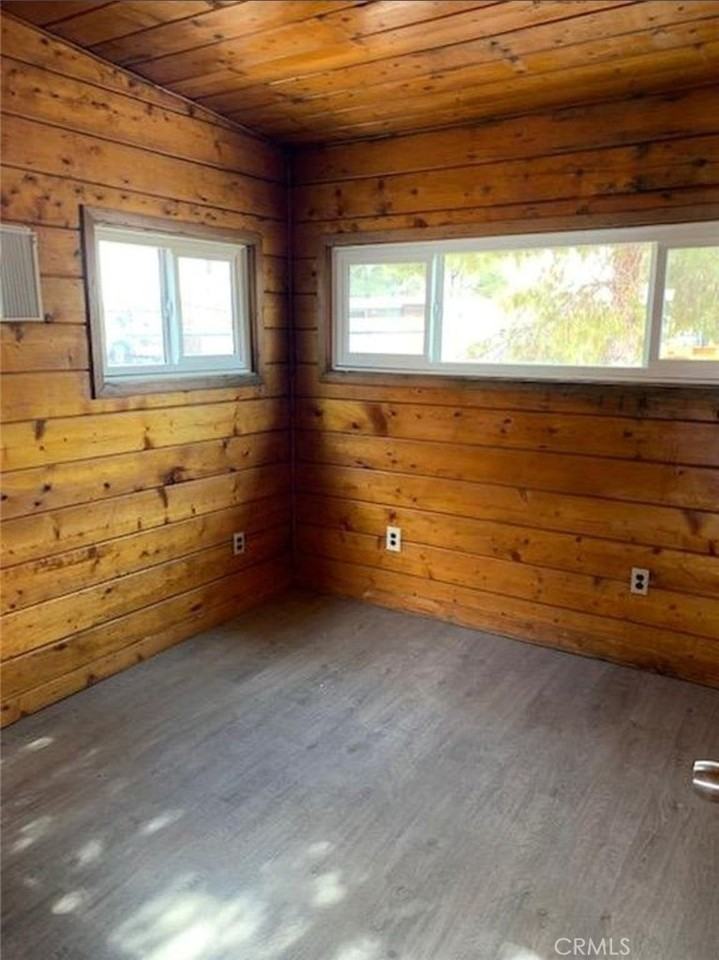 420 North Norma Street - Photo 3 of 9