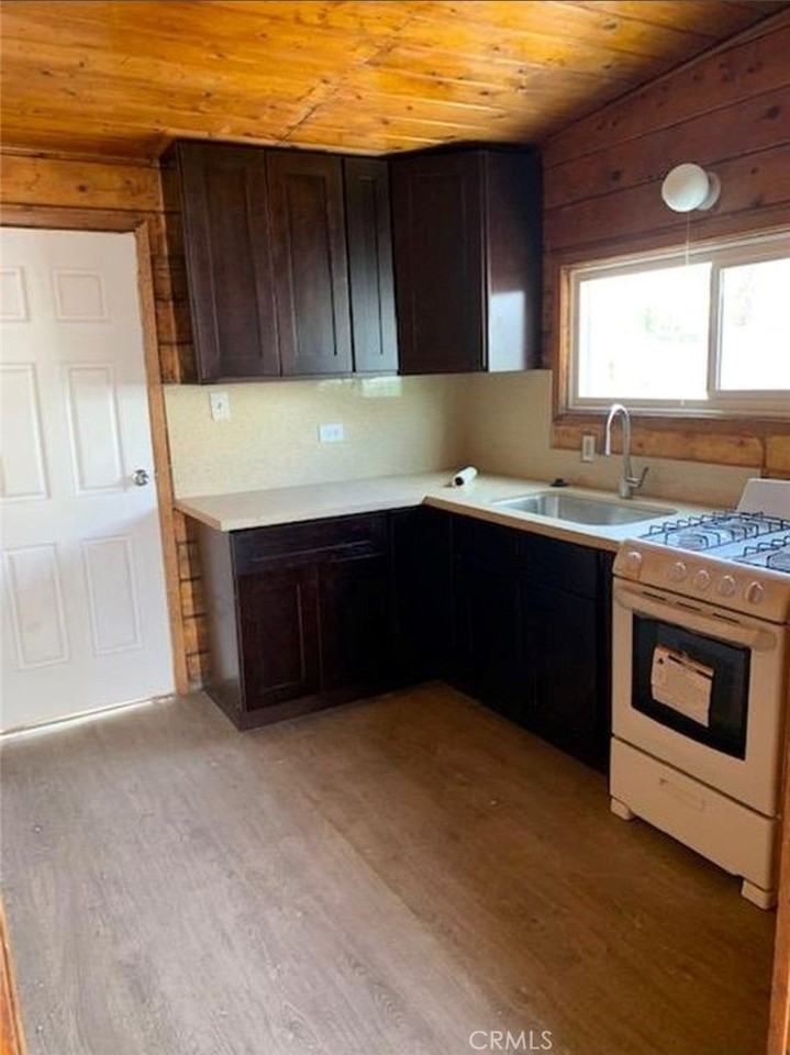 420 North Norma Street - Photo 7 of 9